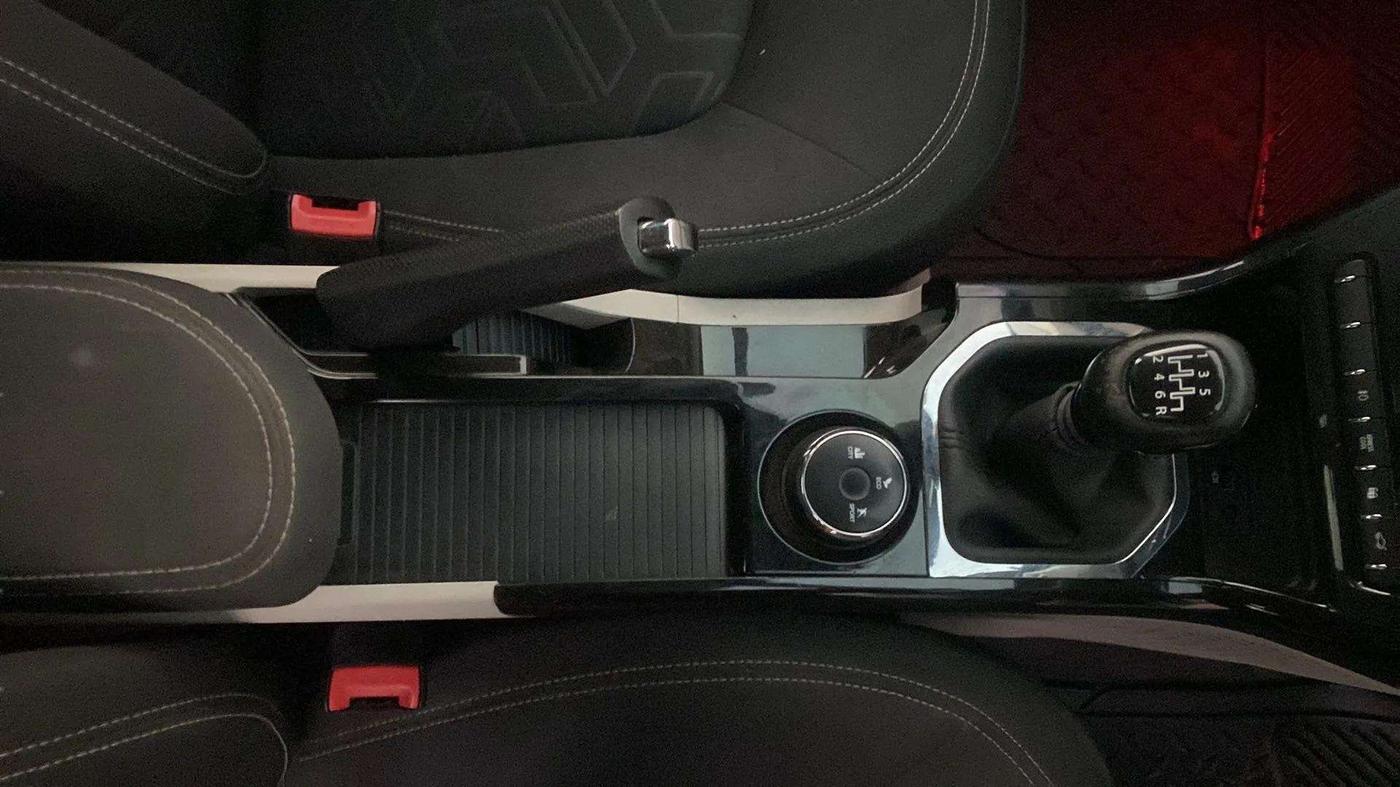 2020 Tata NEXON XZ PLUS (O) PETROL, Petrol, Manual, 61,868 km, Gear Lever