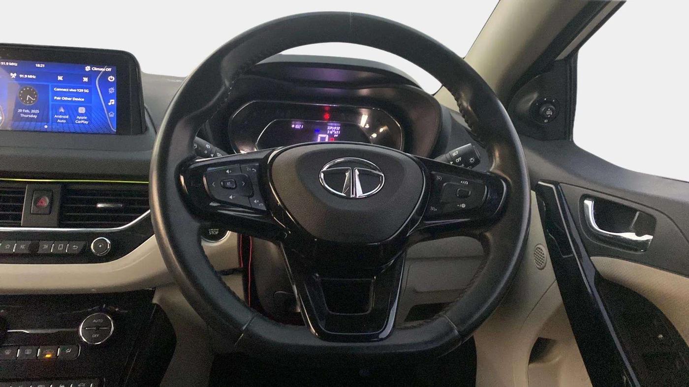 2020 Tata NEXON XZ PLUS (O) PETROL, Petrol, Manual, 61,868 km, Steering Wheel Close Up