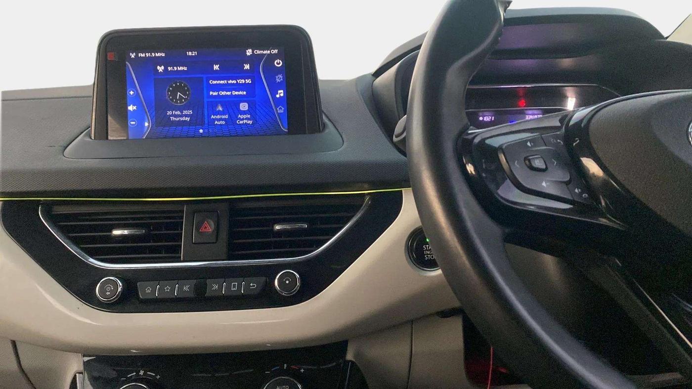2020 Tata NEXON XZ PLUS (O) PETROL, Petrol, Manual, 61,868 km, Air Conditioner