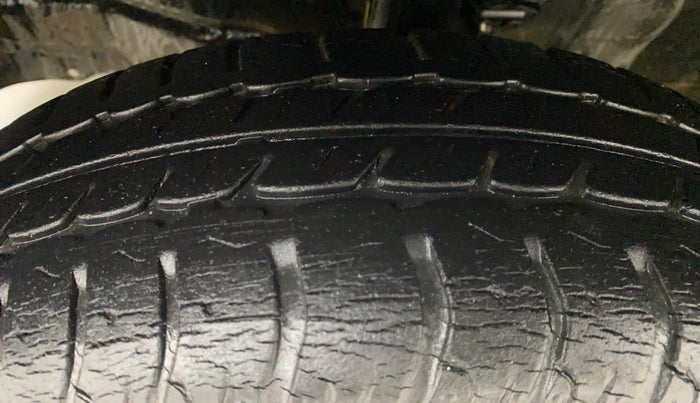 2014 Maruti Wagon R 1.0 VXI, Petrol, Manual, 24,141 km, Left Front Tyre Tread