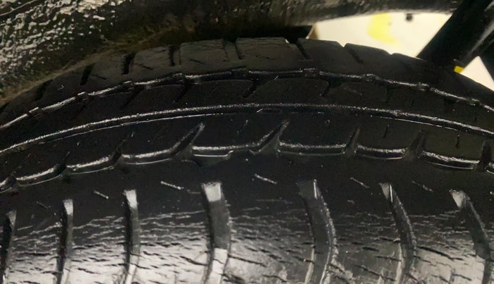 2014 Maruti Wagon R 1.0 VXI, Petrol, Manual, 24,141 km, Left Rear Tyre Tread