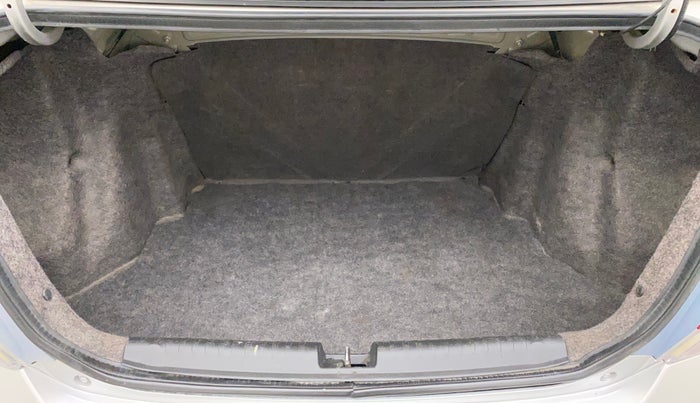 2015 Honda Amaze 1.2L I-VTEC S, Petrol, Manual, 72,915 km, Boot Inside