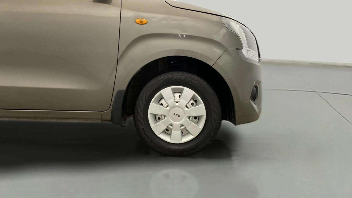 2019 Maruti New Wagon-R LXI CNG 1.0, CNG, Manual, 36,666 km, Right Front Wheel