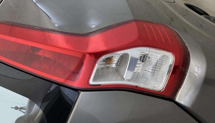 2019 Maruti New Wagon-R LXI CNG 1.0, CNG, Manual, 36,666 km, Right tail light - Minor scratches