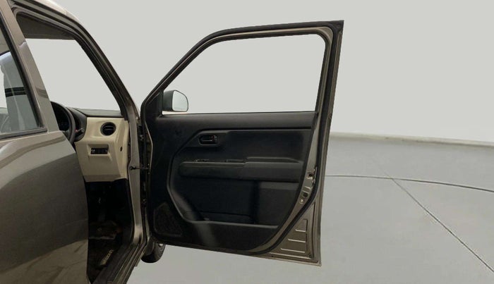 2019 Maruti New Wagon-R LXI CNG 1.0, CNG, Manual, 36,666 km, RHS Front Door