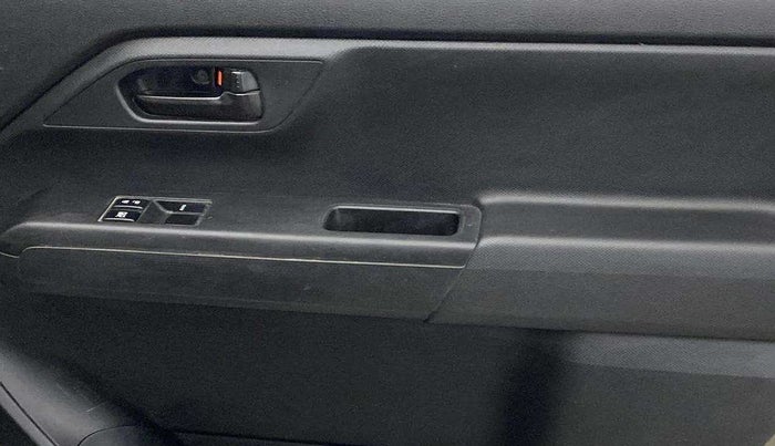 2019 Maruti New Wagon-R LXI CNG 1.0, CNG, Manual, 36,666 km, Driver Side Door Panels Control