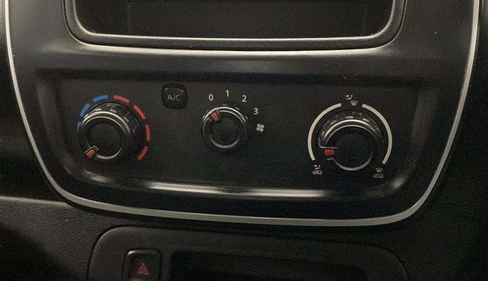 2018 Renault Kwid RXL 1.0, Petrol, Manual, 25,717 km, AC Unit - Directional switch has minor damage