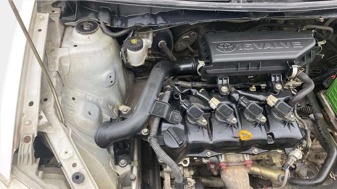 2016 Toyota Etios Liva V, Petrol, Manual, 43,830 km, Engine View - Right