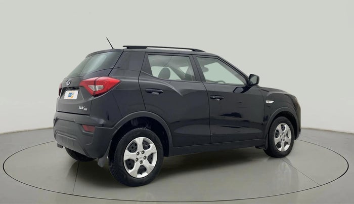 2022 Mahindra XUV300 W6 1.2 PETROL, Petrol, Manual, 14,943 km, Right Back Diagonal