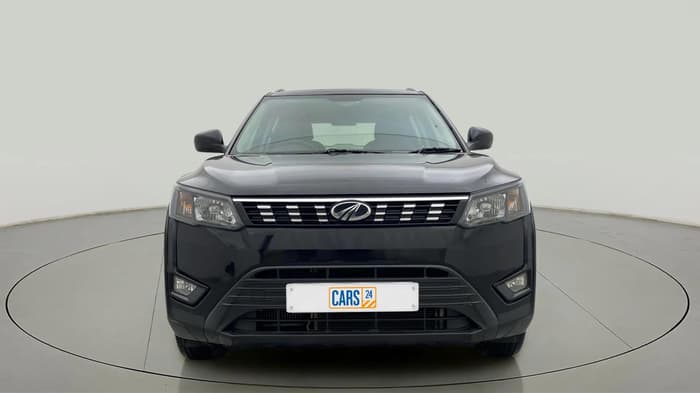 2022 Mahindra XUV300 W6 1.2 PETROL, Petrol, Manual, 14,943 km, Front