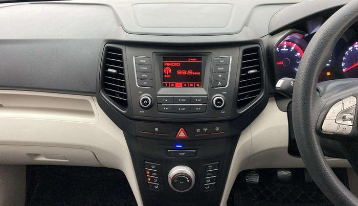 2022 Mahindra XUV300 W6 1.2 PETROL, Petrol, Manual, 14,943 km, Air Conditioner