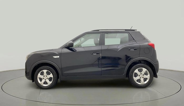 2022 Mahindra XUV300 W6 1.2 PETROL, Petrol, Manual, 14,943 km, Left Side