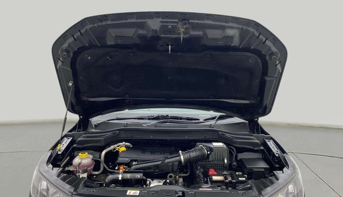 2022 Mahindra XUV300 W6 1.2 PETROL, Petrol, Manual, 14,943 km, Open Bonet