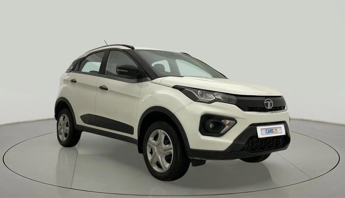 2022 Tata NEXON XM PETROL, Petrol, Manual, 17,745 km, Right Front Diagonal