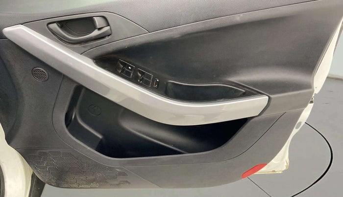 2022 Tata NEXON XM PETROL, Petrol, Manual, 17,745 km, Driver Side Door Panels Control