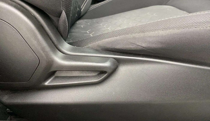 2022 Tata NEXON XM PETROL, Petrol, Manual, 17,745 km, Driver Side Adjustment Panel