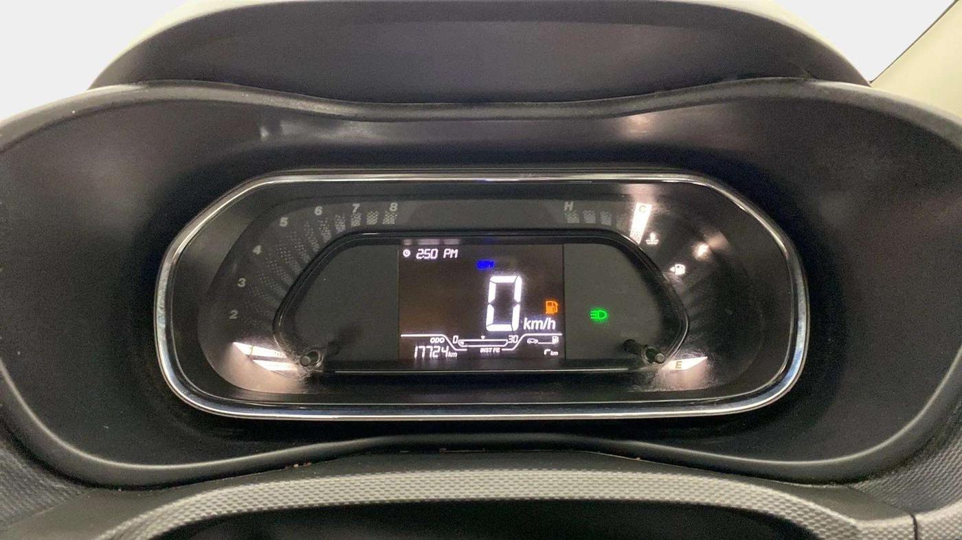 2022 Tata NEXON XM PETROL, Petrol, Manual, 17,745 km, Odometer Image
