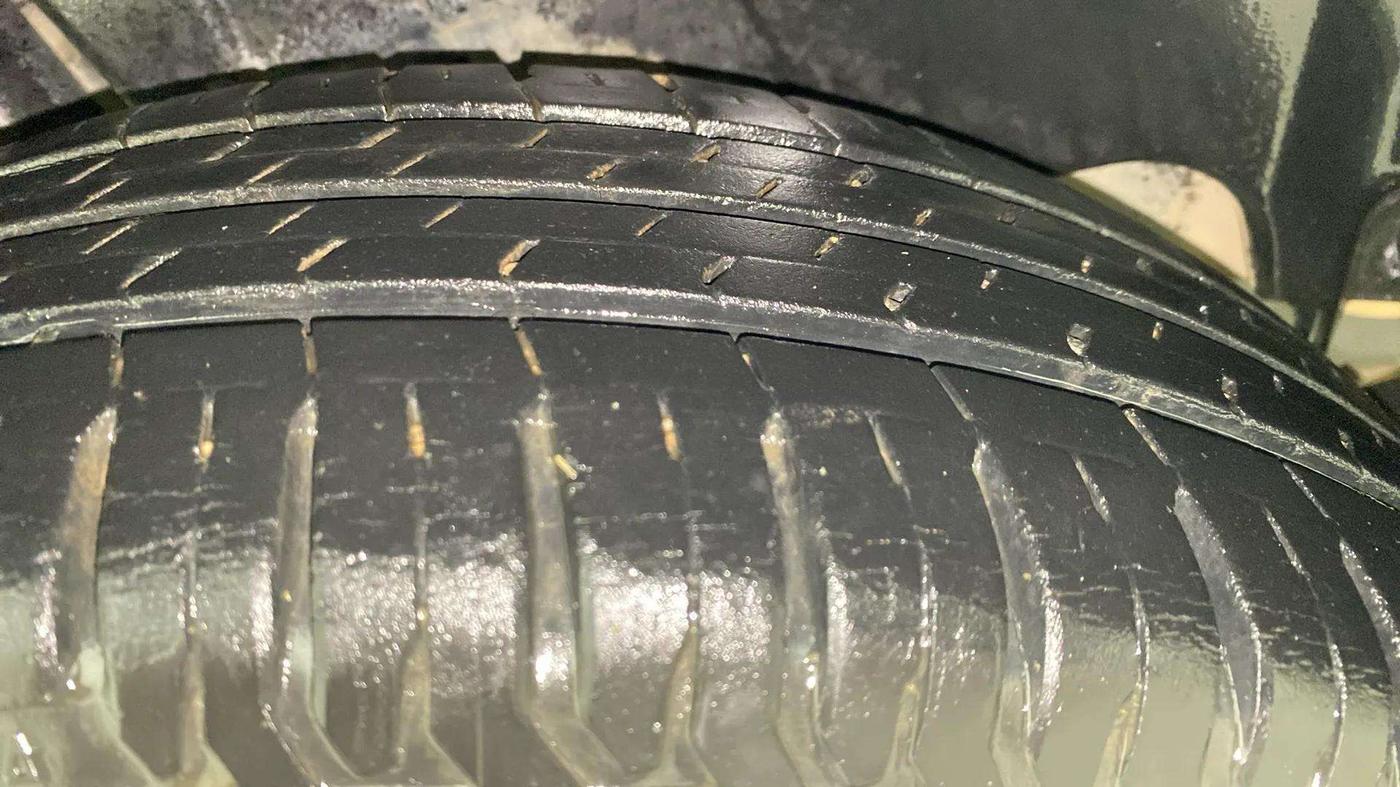 2017 Maruti Swift Dzire ZXI, Petrol, Manual, 25,431 km, Right Rear Tyre Tread