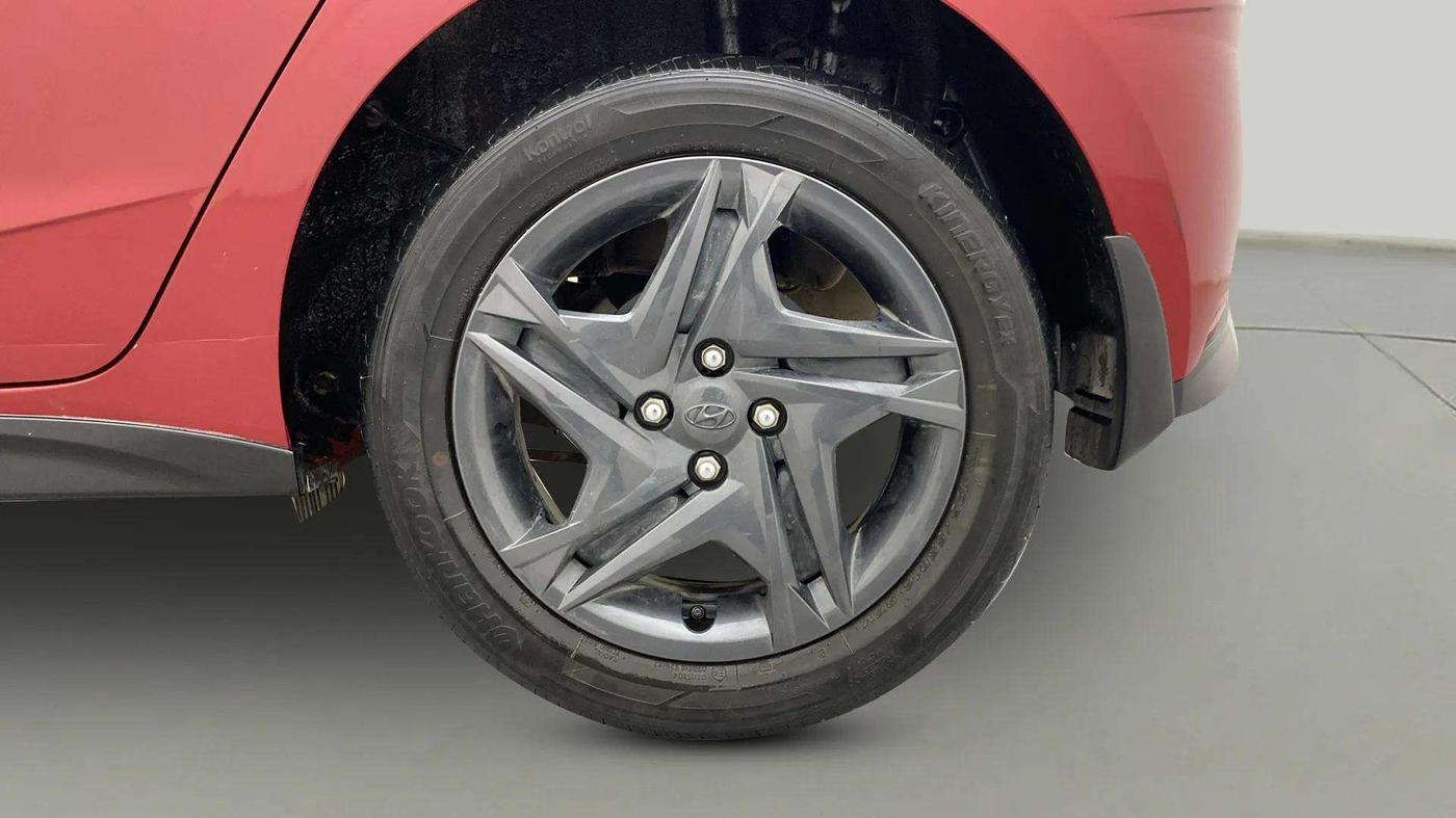 2021 Hyundai NEW I20 SPORTZ 1.2 MT DUAL TONE, Petrol, Manual, 27,068 km, Left Rear Wheel