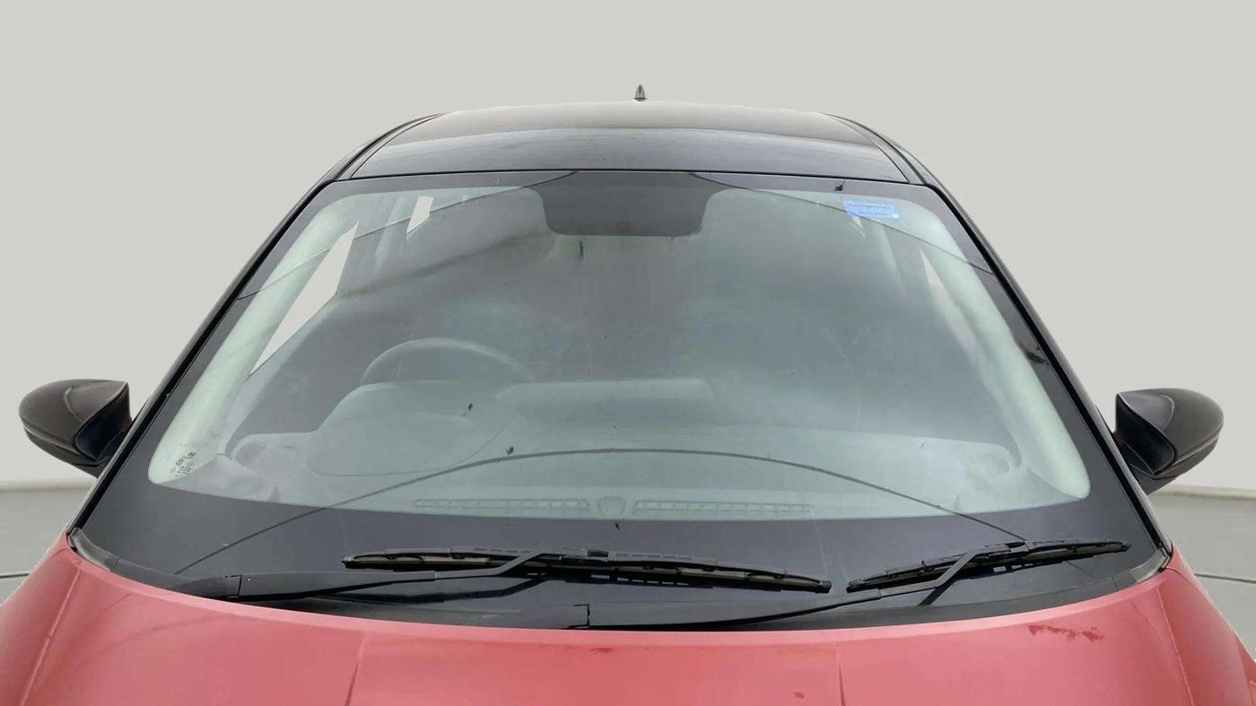 2021 Hyundai NEW I20 SPORTZ 1.2 MT DUAL TONE, Petrol, Manual, 27,068 km, Front Windshield