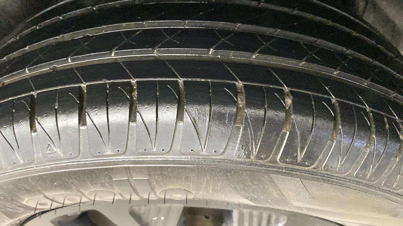 2021 Toyota URBAN CRUISER HIGH GRADE AT, Petrol, Automatic, 42,663 km, Left Front Tyre Tread