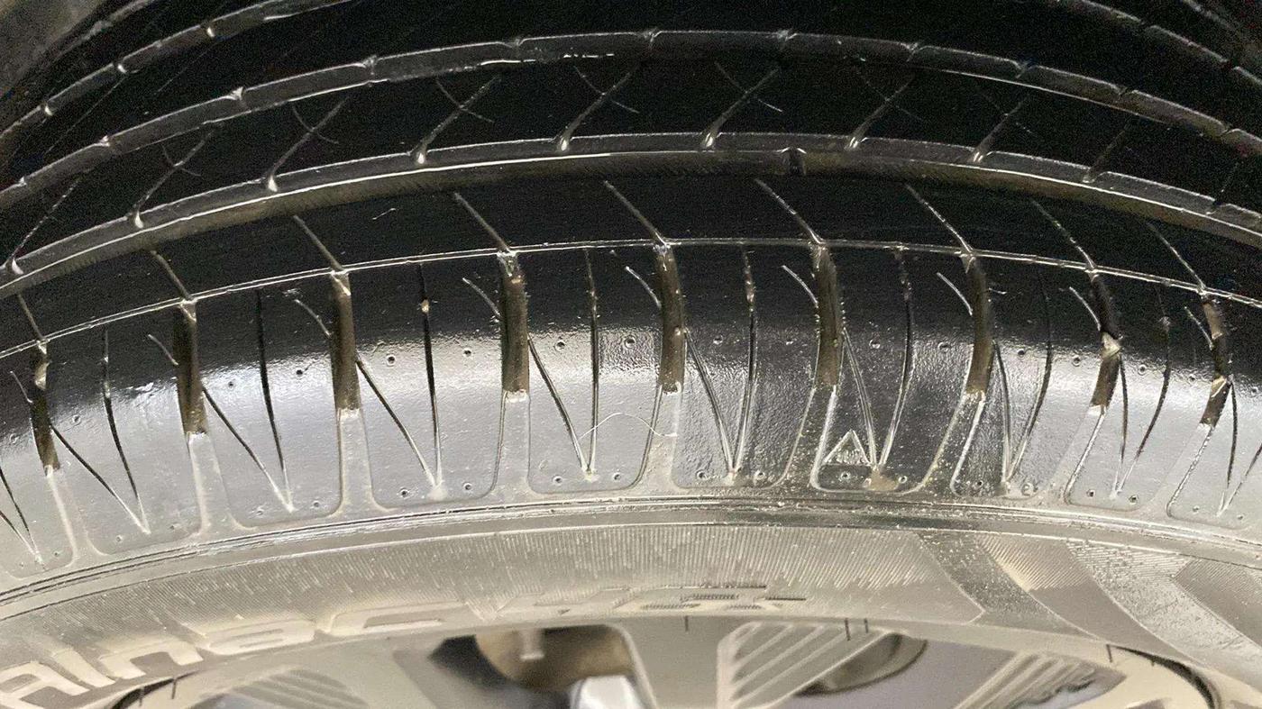 2021 Toyota URBAN CRUISER HIGH GRADE AT, Petrol, Automatic, 42,663 km, Right Rear Tyre Tread