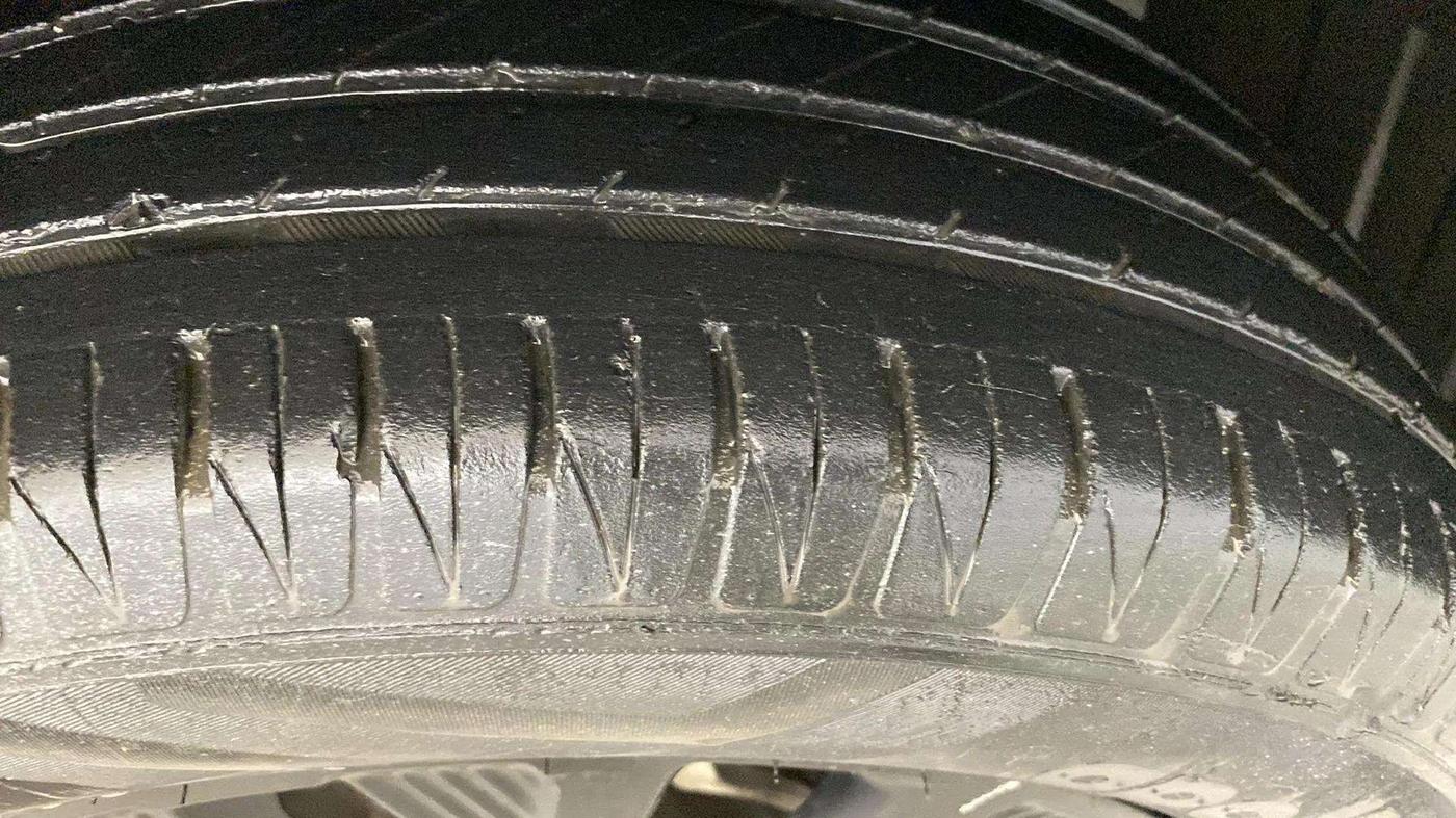 2021 Toyota URBAN CRUISER HIGH GRADE AT, Petrol, Automatic, 42,663 km, Left Rear Tyre Tread