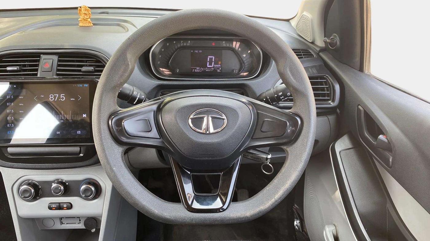 2021 Tata Tiago XE PETROL, Petrol, Manual, 21,608 km, Steering Wheel Close Up