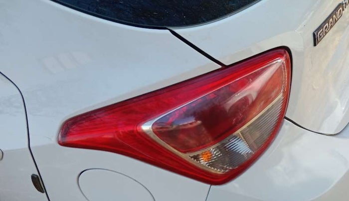 2015 Hyundai Grand i10 MAGNA 1.2 KAPPA VTVT, Petrol, Manual, 61,569 km, Left tail light - Minor damage