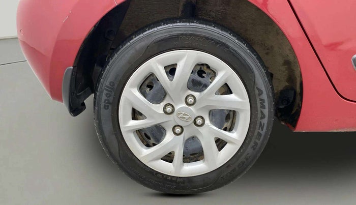 2017 Hyundai Grand i10 SPORTZ (O) 1.2 KAPPA VTVT, Petrol, Manual, 26,257 km, Right Rear Wheel