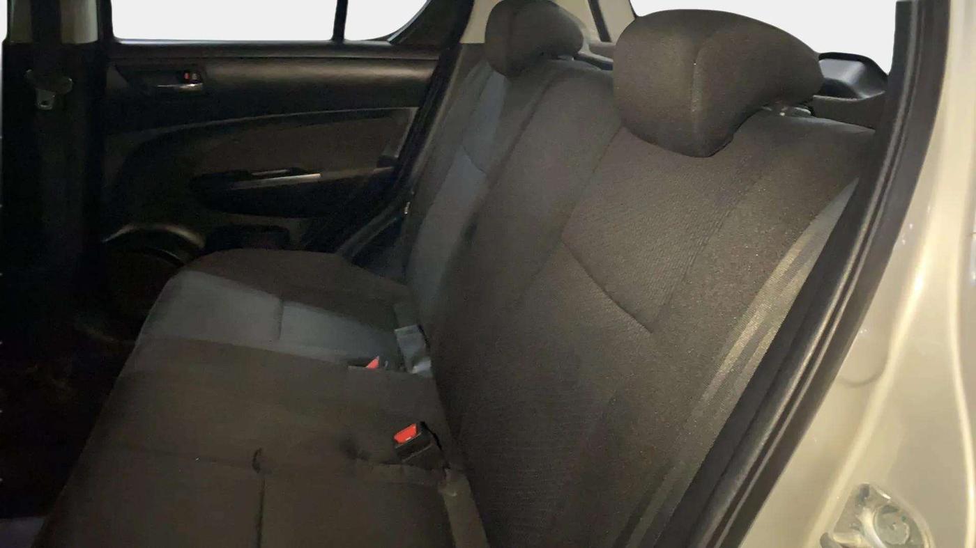 2015 Maruti Swift ZXI, Petrol, Manual, 49,527 km, Right Side Rear Door Cabin