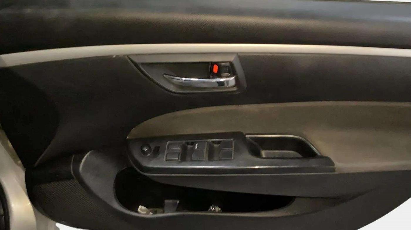 2015 Maruti Swift ZXI, Petrol, Manual, 49,527 km, Driver Side Door Panels Control