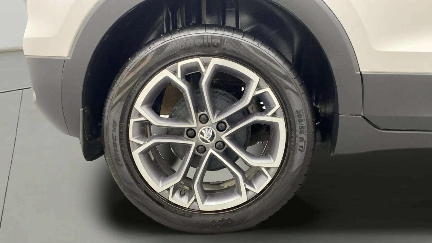 2022 Skoda KUSHAQ STYLE 1.5L TSI MT, Petrol, Manual, 13,909 km, Right Rear Wheel
