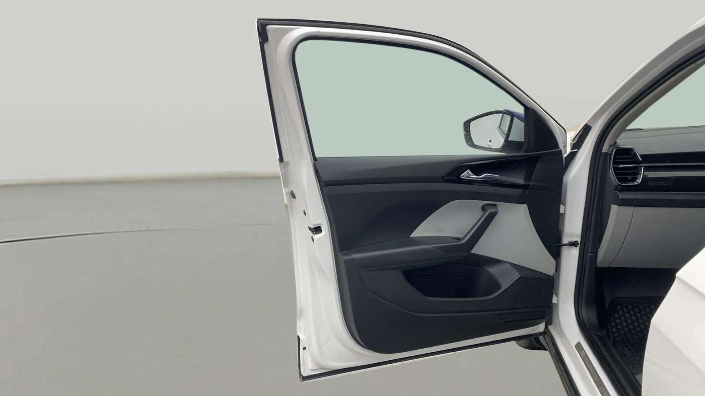 2022 Skoda KUSHAQ STYLE 1.5L TSI MT, Petrol, Manual, 13,909 km, LHS Front Door