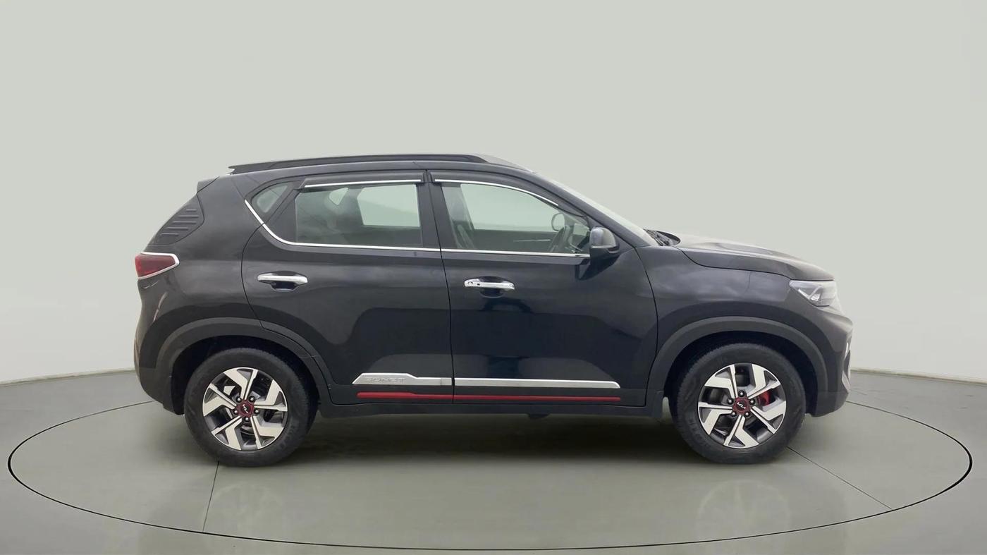 2022 KIA SONET GTX PLUS 1.5, Diesel, Manual, 77,760 km, Right Side View