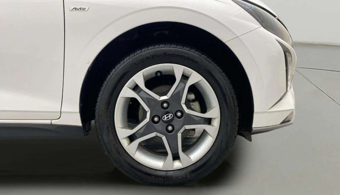 2023 Hyundai NEW I20 SPORTZ 1.2 IVT, Petrol, Automatic, 6,052 km, Right Front Wheel