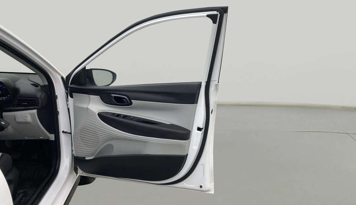 2023 Hyundai NEW I20 SPORTZ 1.2 IVT, Petrol, Automatic, 6,052 km, RHS Front Door