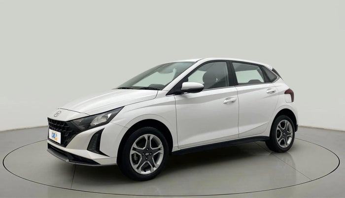 2023 Hyundai NEW I20 SPORTZ 1.2 IVT, Petrol, Automatic, 6,052 km, Left Front Diagonal