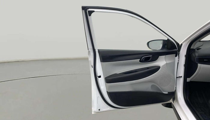 2023 Hyundai NEW I20 SPORTZ 1.2 IVT, Petrol, Automatic, 6,052 km, LHS Front Door