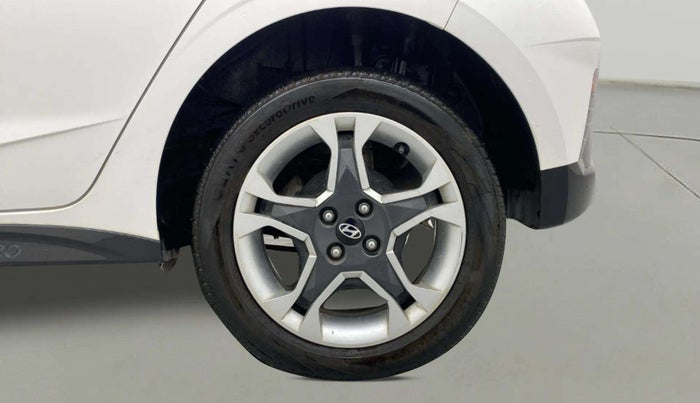 2023 Hyundai NEW I20 SPORTZ 1.2 IVT, Petrol, Automatic, 6,052 km, Left Rear Wheel