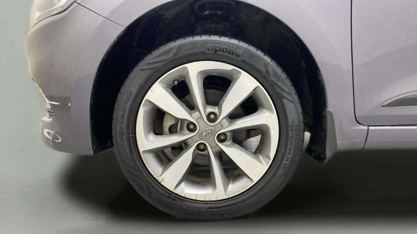 2017 Hyundai Elite i20 ASTA 1.2 (O), Petrol, Manual, 46,943 km, Left Front Wheel