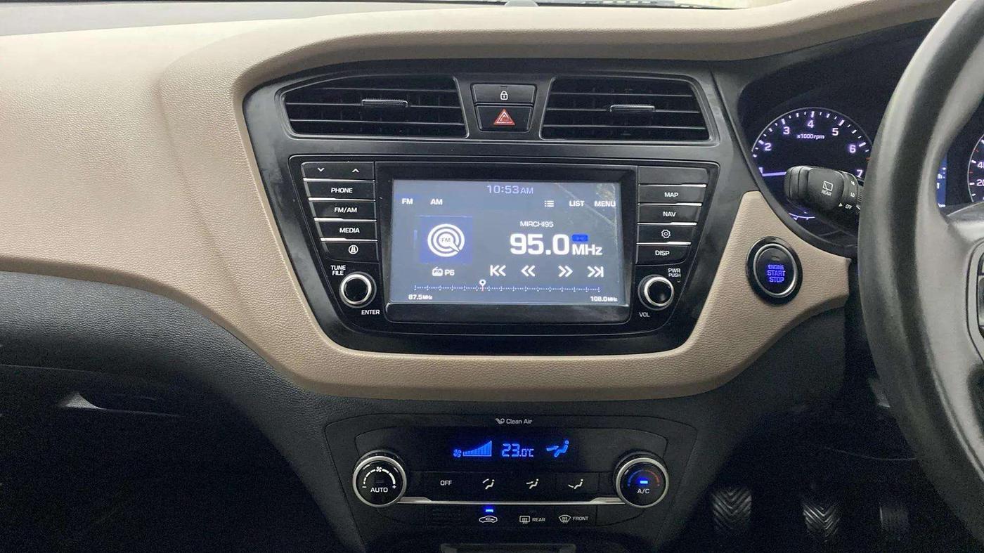 2017 Hyundai Elite i20 ASTA 1.2 (O), Petrol, Manual, 46,943 km, Air Conditioner