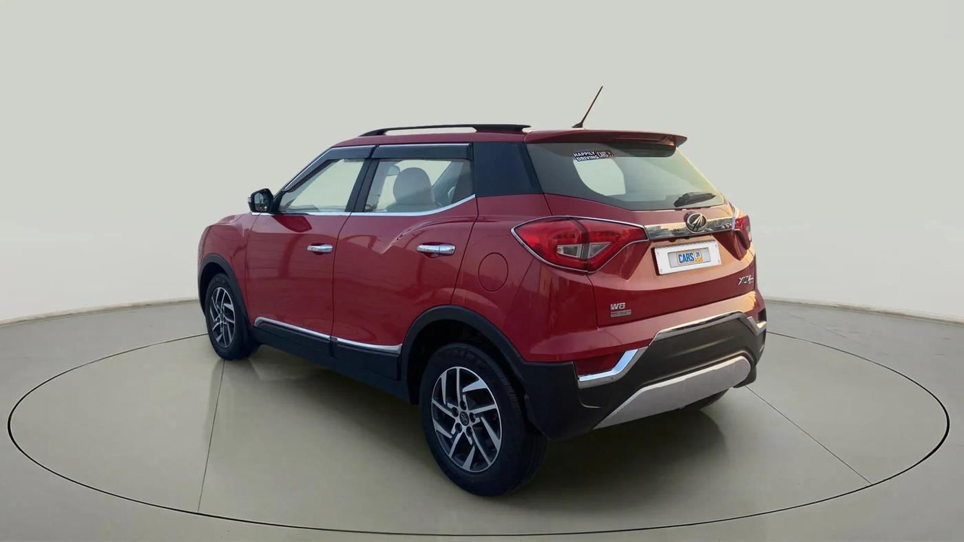 2022 Mahindra XUV300 W8 (O) 1.2 PETROL AMT, Petrol, Automatic, 31,690 km, Left Back Diagonal