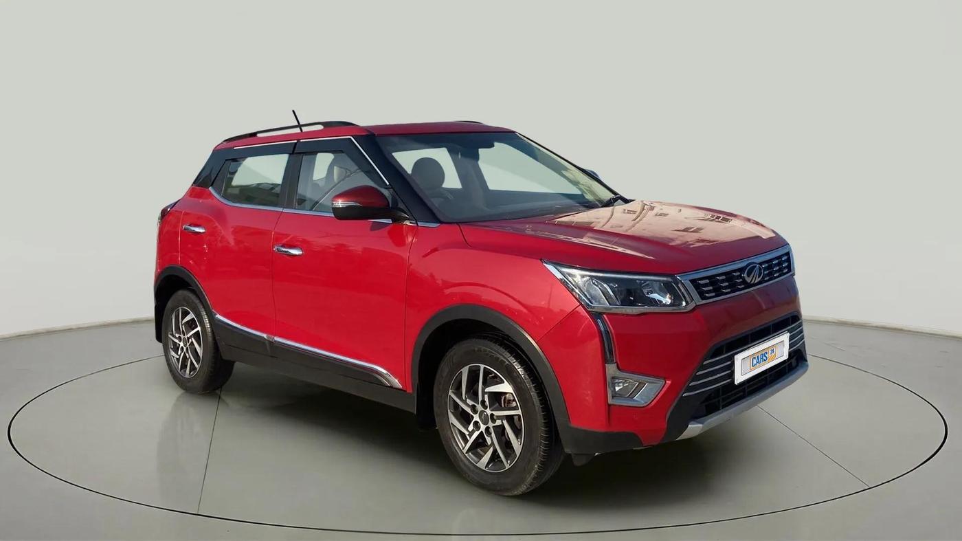 2022 Mahindra XUV300 W8 (O) 1.2 PETROL AMT, Petrol, Automatic, 31,690 km, SRP