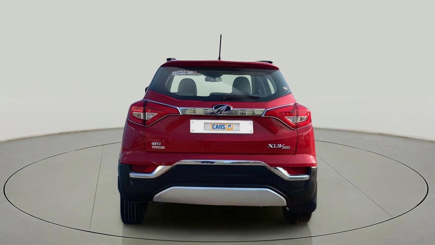 2022 Mahindra XUV300 W8 (O) 1.2 PETROL AMT, Petrol, Automatic, 31,690 km, Back/Rear
