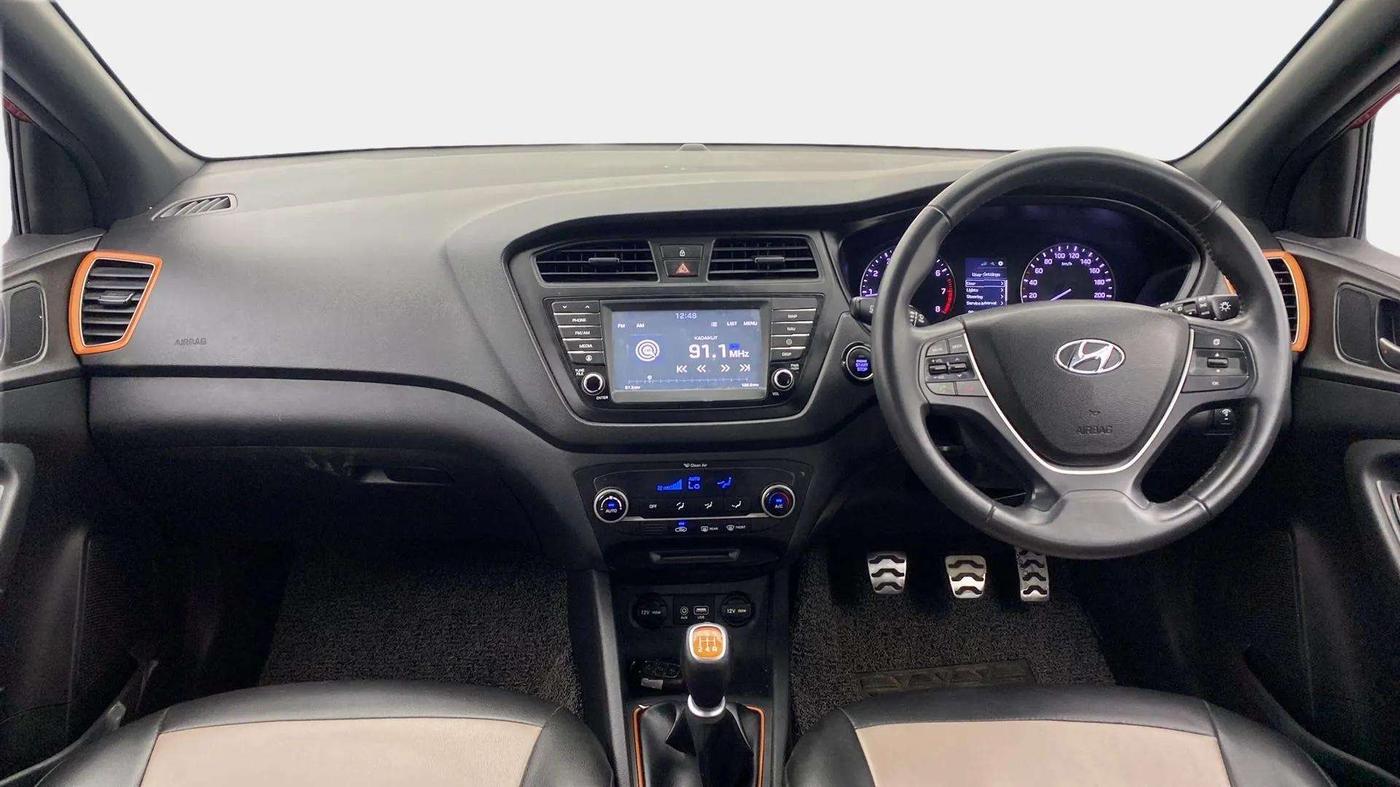 2017 Hyundai i20 Active 1.2 SX, Petrol, Manual, 34,229 km, Dashboard