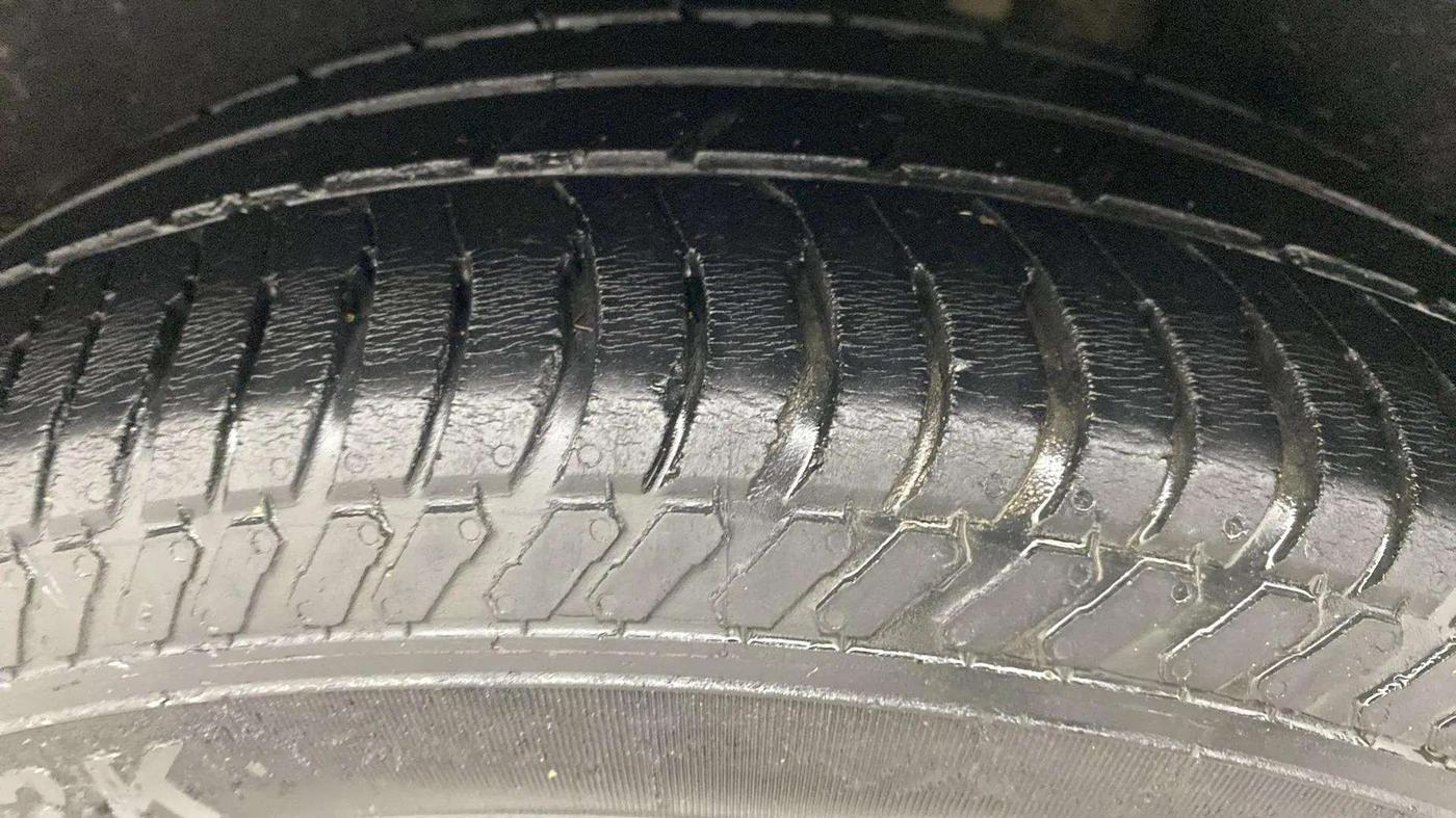 2015 Ford Ecosport TITANIUM 1.5L DIESEL, Diesel, Manual, 57,265 km, Left Rear Tyre Tread