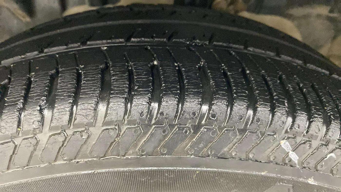 2015 Ford Ecosport TITANIUM 1.5L DIESEL, Diesel, Manual, 57,265 km, Left Front Tyre Tread