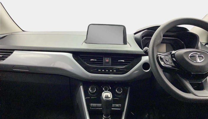 2022 Tata NEXON XM PLUS SUNROOF PETROL, Petrol, Manual, 10,042 km, Air Conditioner