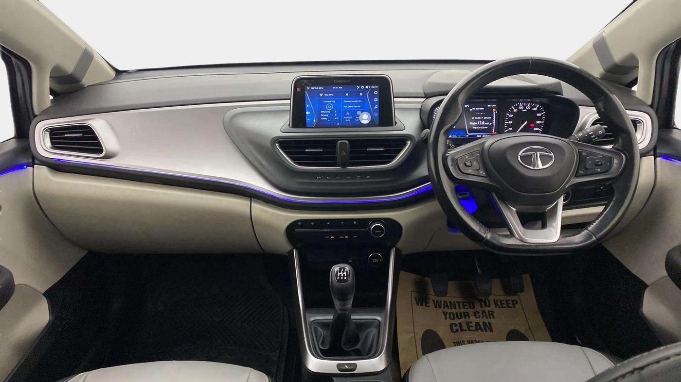 2021 Tata ALTROZ XZ DIESEL, Diesel, Manual, 45,218 km, Dashboard